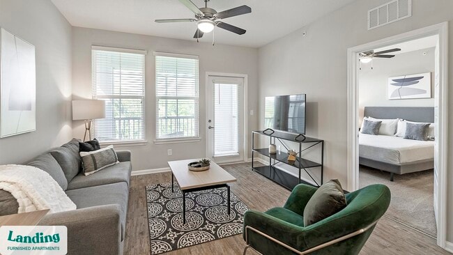 Building Photo - 2300 Tapestry Park Dr