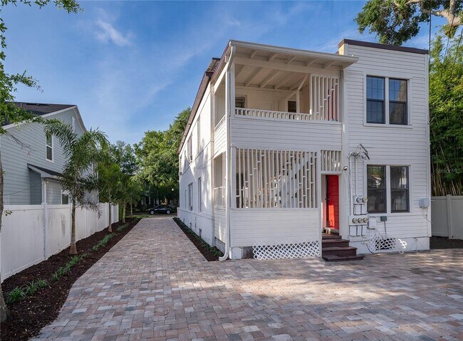 Foto del edificio - 601 Delaney Park Dr