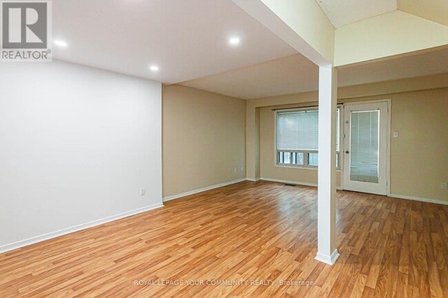 Building Photo - 189 Springhead Gardens