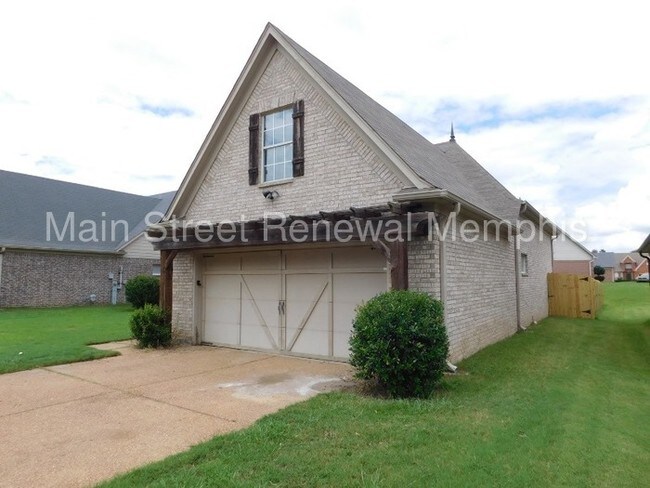 Building Photo - 7182 Brook Mill Dr