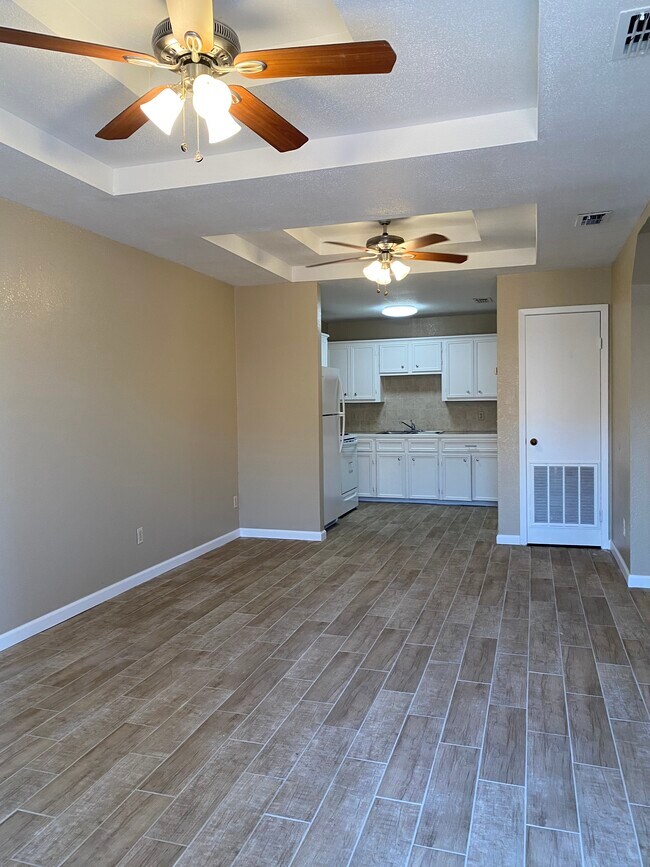 Foto del edificio - 2200 N 32nd St