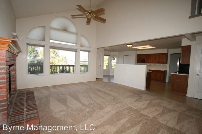 Building Photo - 5 br, 3.5 bath House - 8950 Melbourne Drive