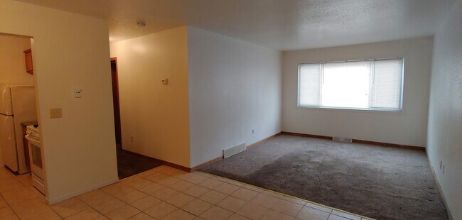 Building Photo - 6971 N 43rd St