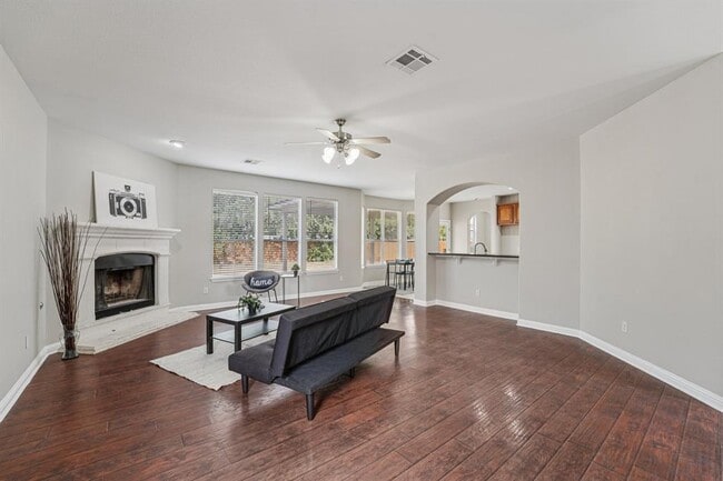 Foto del edificio - 1206 Canyon Maple Rd