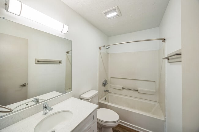 Building Photo - Lakota Point Townhomes