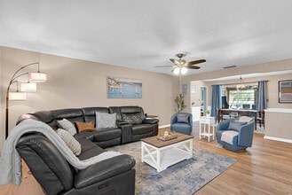 Building Photo - 897 Imperial Dr