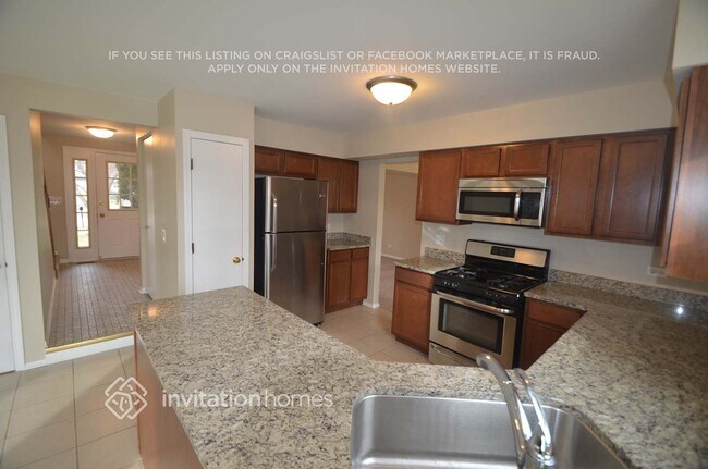 Foto del edificio - 134 Brookwood Ln E