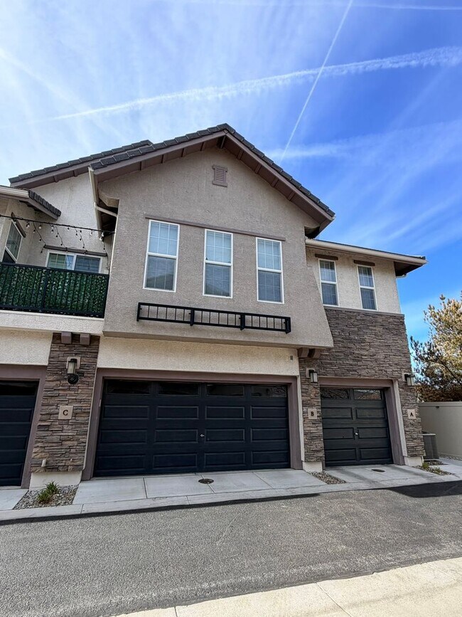 Building Photo - 1991 Wind Ranch Rd