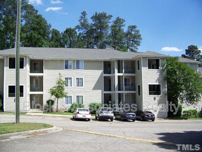 Foto del edificio - 3351 Galleria Dr