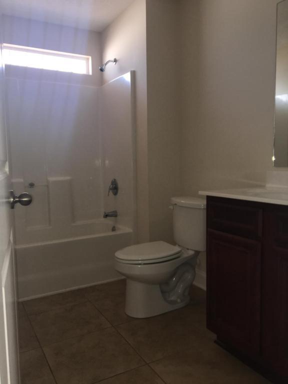 Building Photo - 645 Swinford Dr