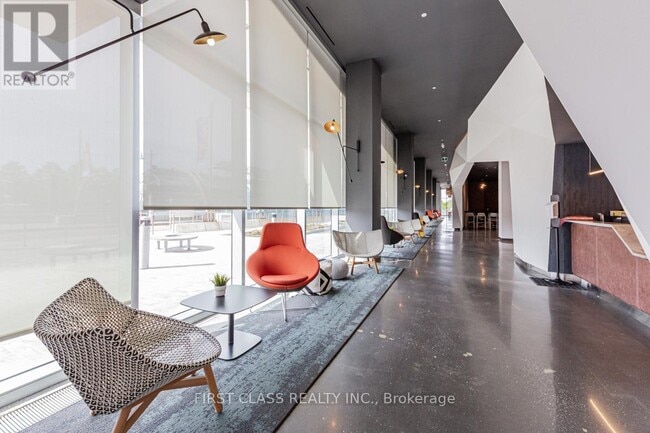 Building Photo - 10 Rouge Valley Dr W