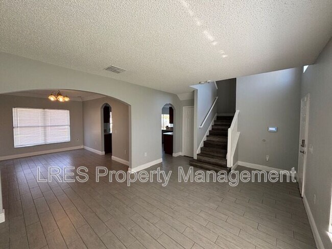 Foto del edificio - 619 Elbridge Dr