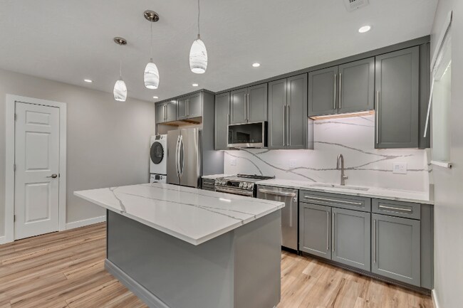 Foto del edificio - 4365 S Fairbourne Ave