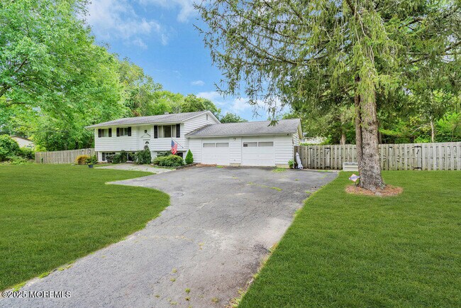 Building Photo - 624 Fort Plains Rd
