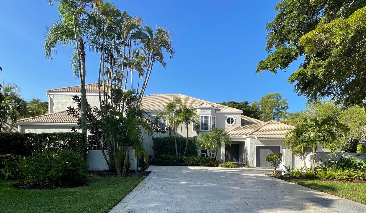 11831 Pebblewood Dr, Wellington, FL 33414 Condo for Rent in Wellington, FL