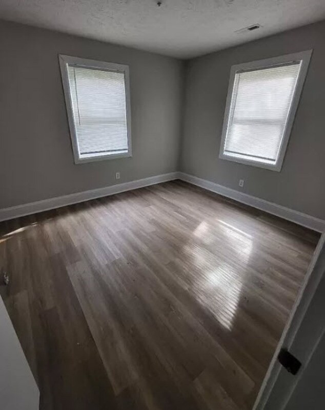 Foto del edificio - 276 N Windsor Dr