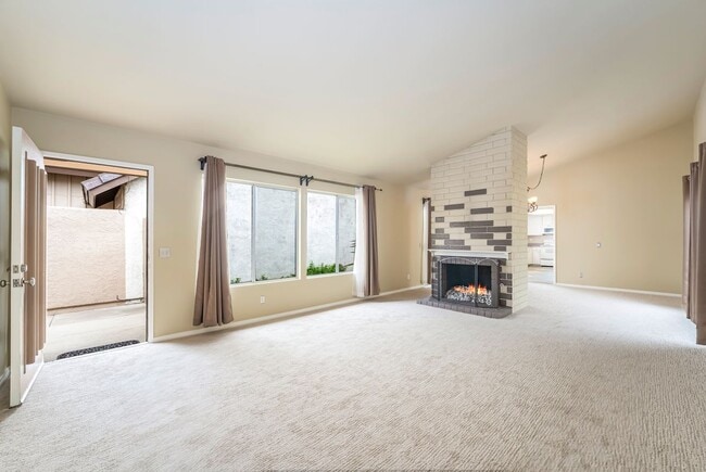 Foto del edificio - 2162 Sweetbriar Rd