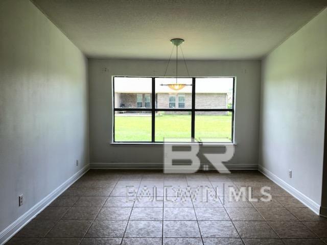 Building Photo - 9286 Ottawa Dr