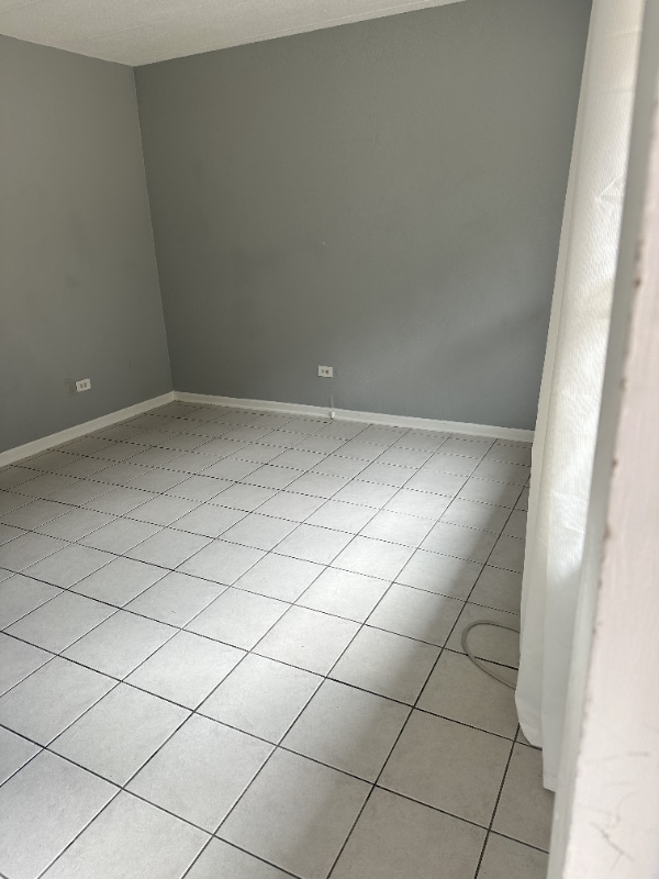 Foto del edificio - 3110 W 59th St