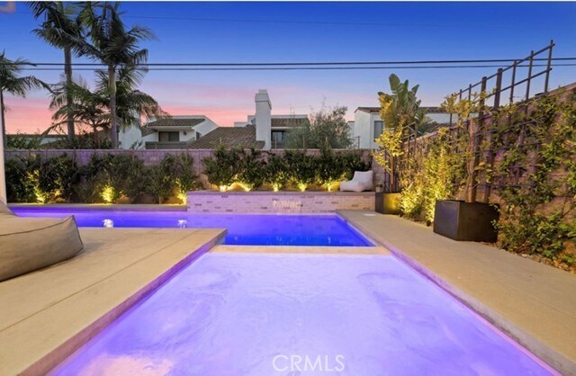 Foto del edificio - 2321 Half Moon Ln