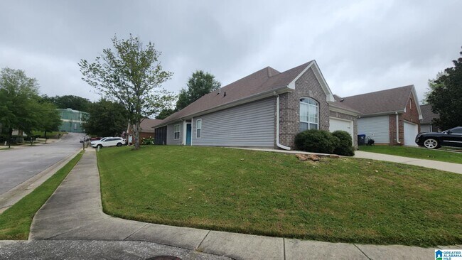 Building Photo - 299 High Ridge Dr