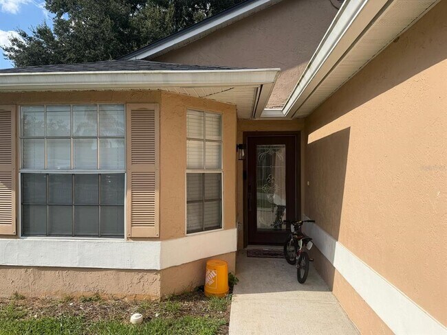 Foto del edificio - 2216 Ridgemore Dr