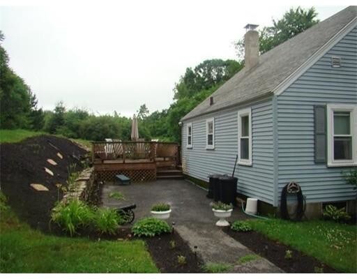 Building Photo - 56 White St