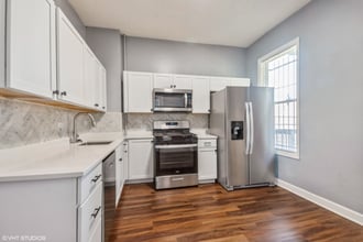 Building Photo - 6649 S Greenwood Ave