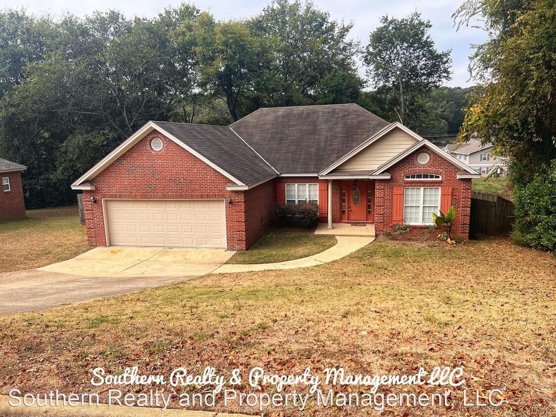 Foto principal - 4 br, 2 bath House - 769 Whitehall Parkway