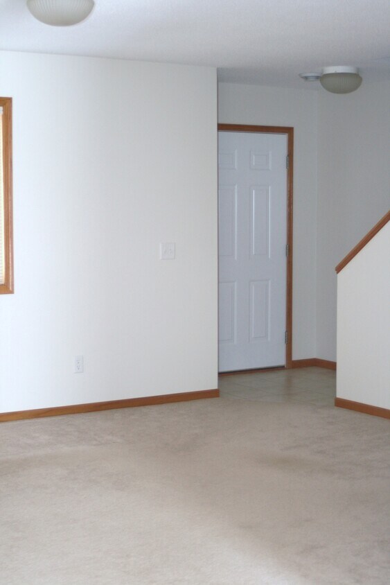 Building Photo - 1715 Northway Dr