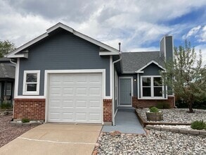 Building Photo - 4340 Ramblewood Dr