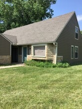 Building Photo - 207 Wisconsin St