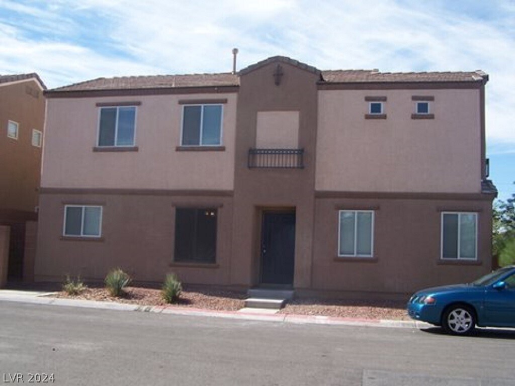 Primary Photo - 6045 Aripeka St