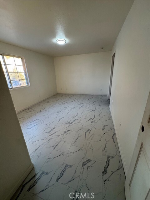 Foto del edificio - 6475 Stover Ave