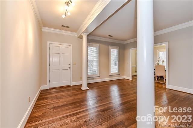 Foto del edificio - 3617 Selwyn Farms Ln