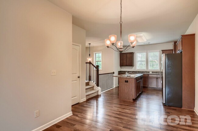 Foto del edificio - 345 Sand Bay Dr SW