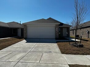 Building Photo - 1620 Elliott Rd