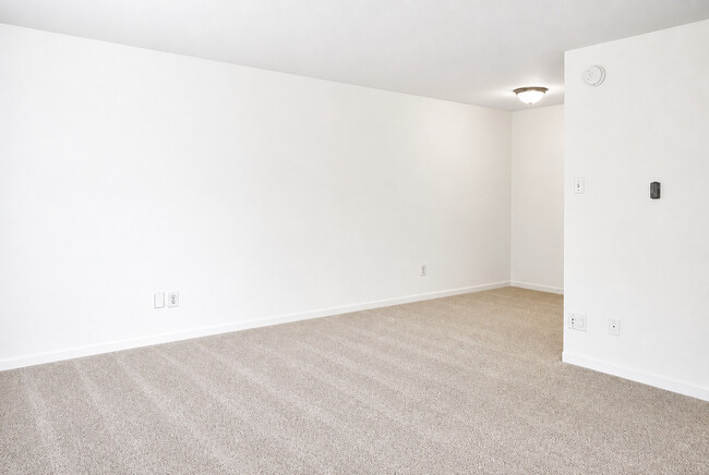 Building Photo - Fieldbrook Apartments