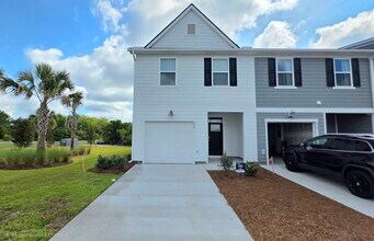 Building Photo - 670 Bolder Way