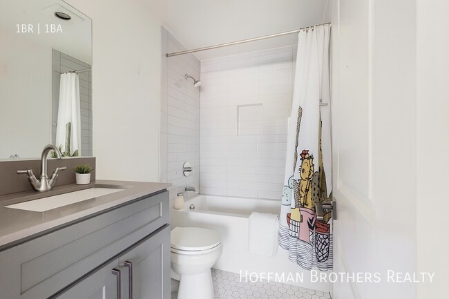 Foto del edificio - 310 S Kenmore Ave