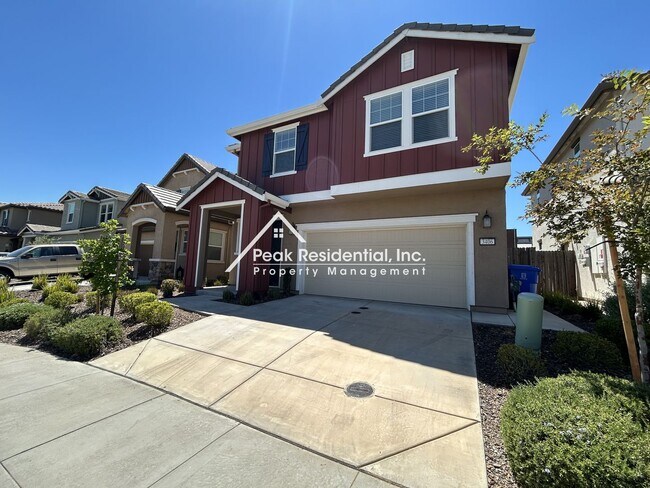 Foto del edificio - Beautiful Newer Folsom 4bd/2.5ba in Gated Community!