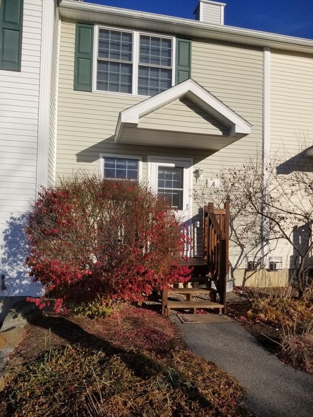 2 River Village Dr, Milford, ME 04461 Condo for Rent in Milford, ME