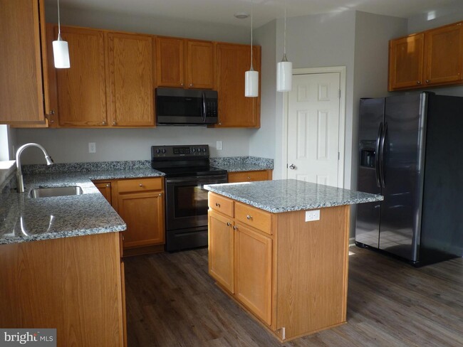 Foto del edificio - 490 S Carlisle St
