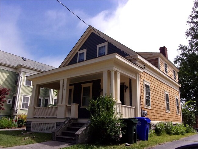 Building Photo - 202 High St