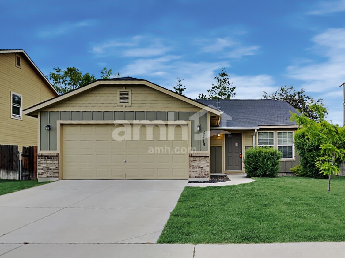 Primary Photo - 4418 N Alester Ave