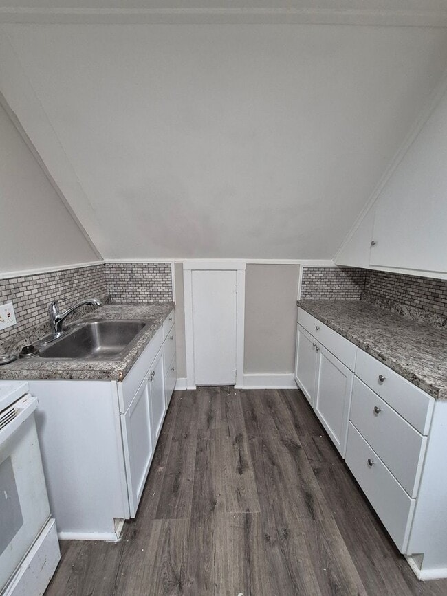 Foto del edificio - 512 S Washington St