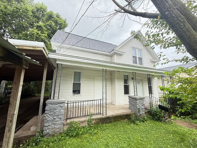 Foto del edificio - 2137 N Delaware Ave