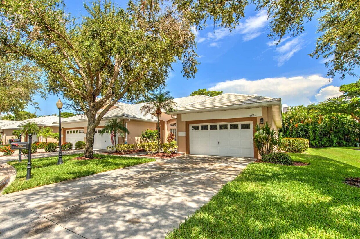 Foto principal - 8658 Patty Berg Ct