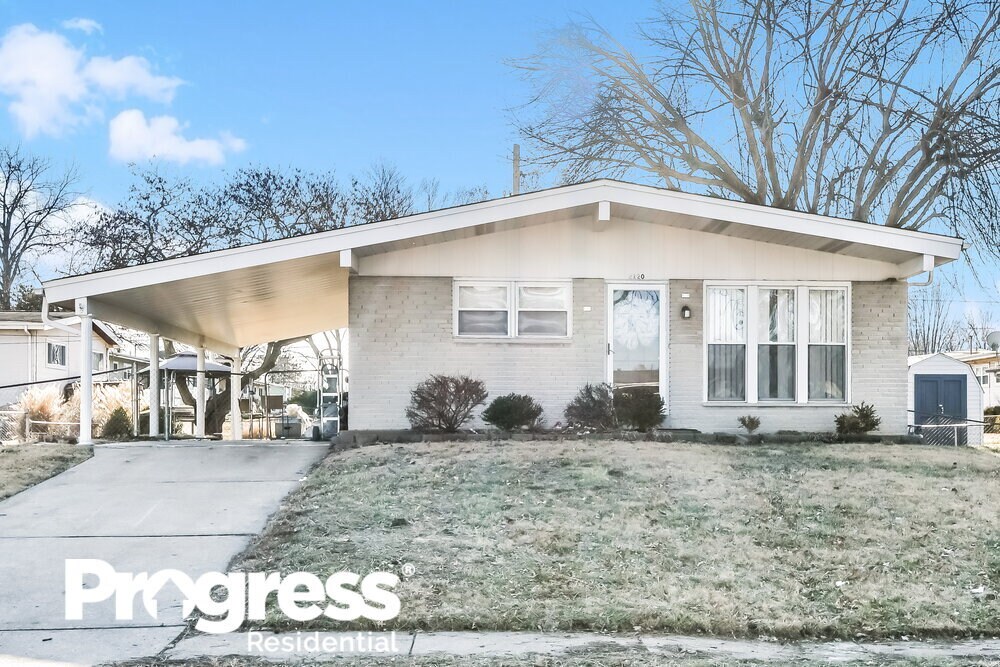 Primary Photo - 2120 Flamingo Dr