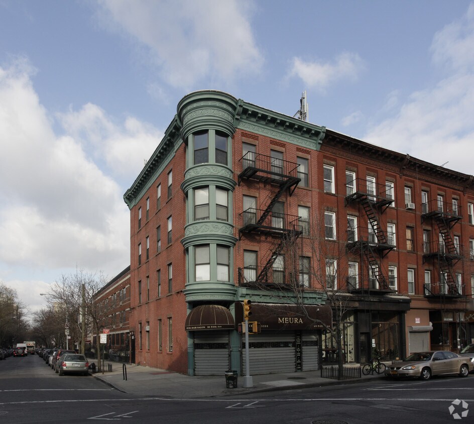 Foto principal - 90 5th Ave